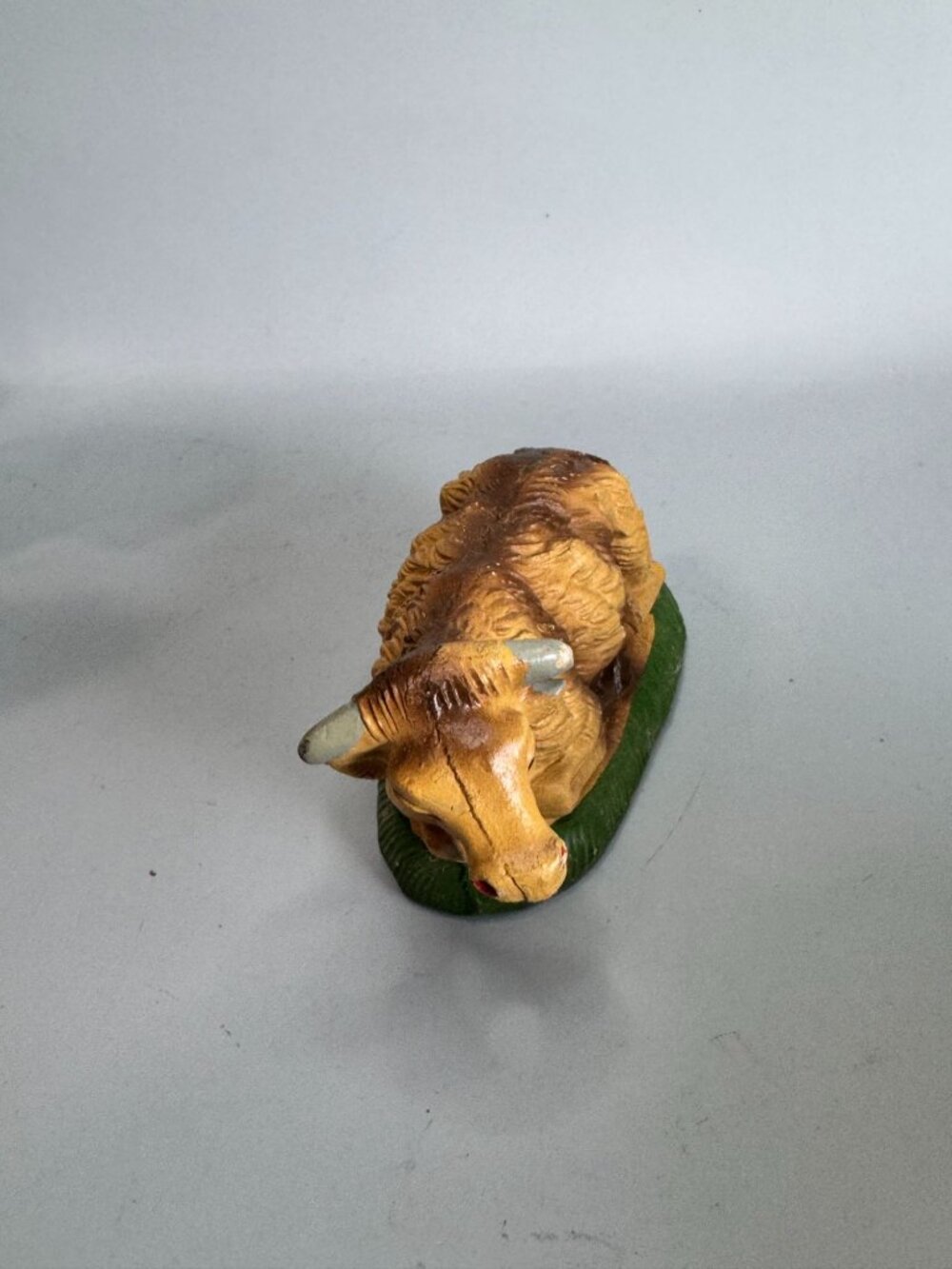 Vintage Italy Nativity Cow Composition 5" Scale Replacement Figure 29¢ Sticker - Picture 4 of 8